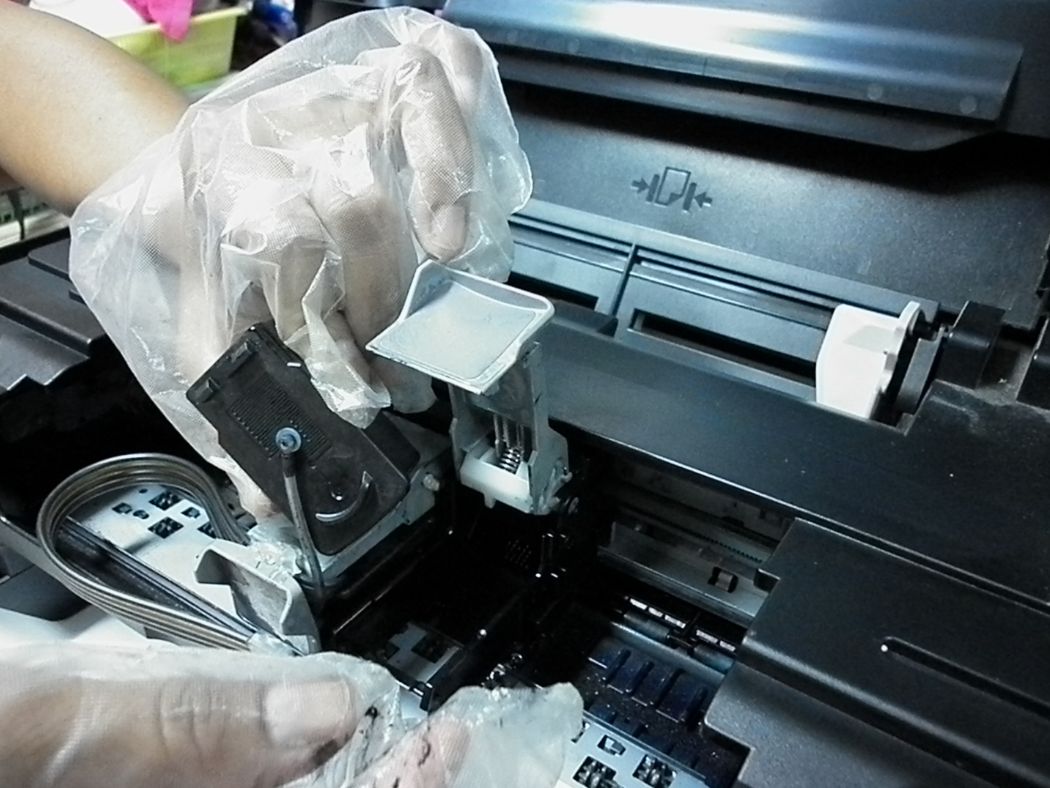 Guide To Cleaning Printer Heads and Ink Cartridges